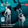 RESKIT RSF48-0074 F-105 (F, G) Thunderchief male pilots on access ladder (2 pcs) (3D Printed) 1/48